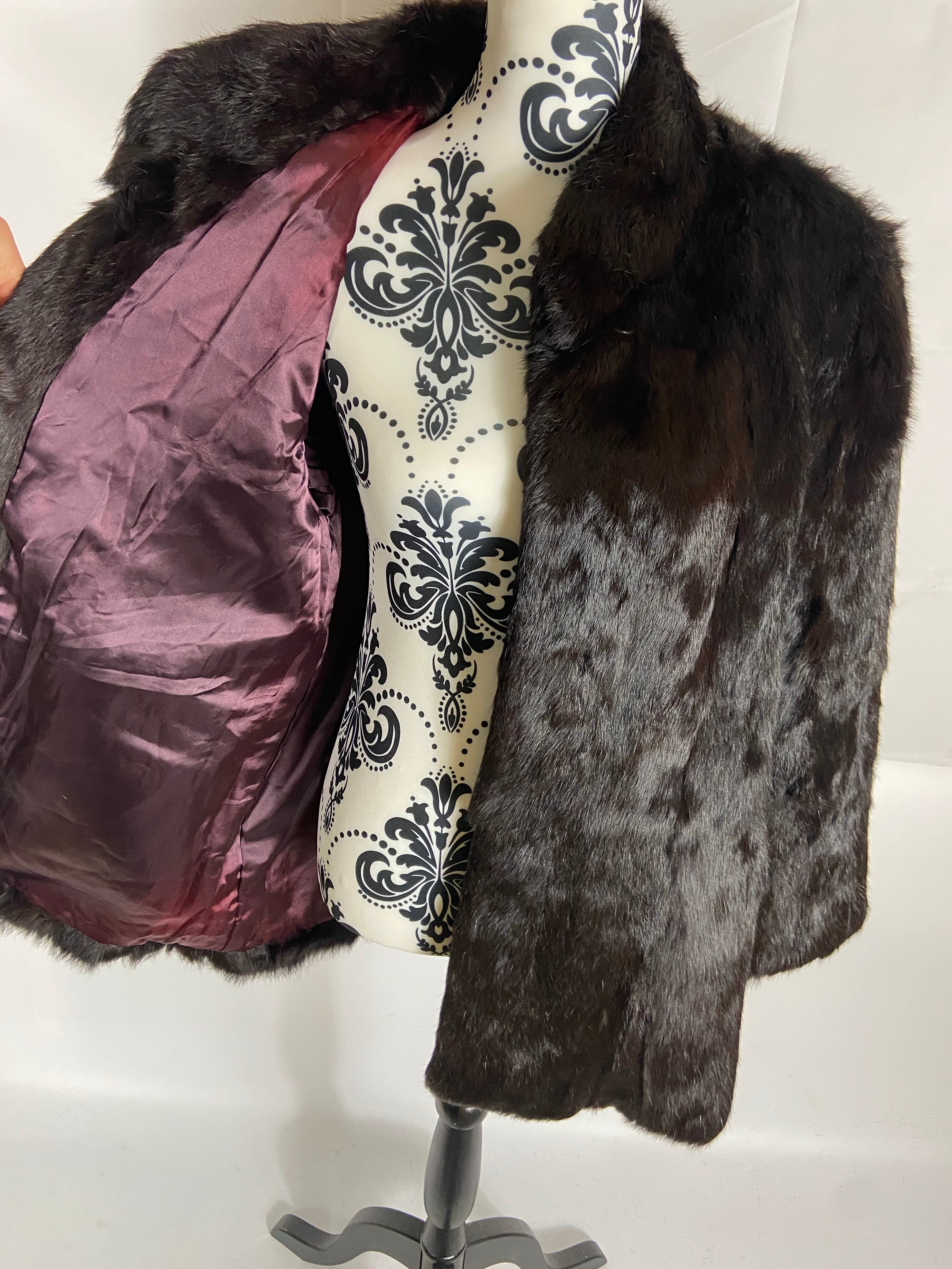 Women’s Vintage Real Mink Fur Coat Size: Medium-Large