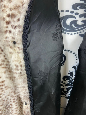 Vintage Unisex White Spotted Real Rabbit Fur Coat Size: Women’s Medium-Large / Men’s Small-Medium