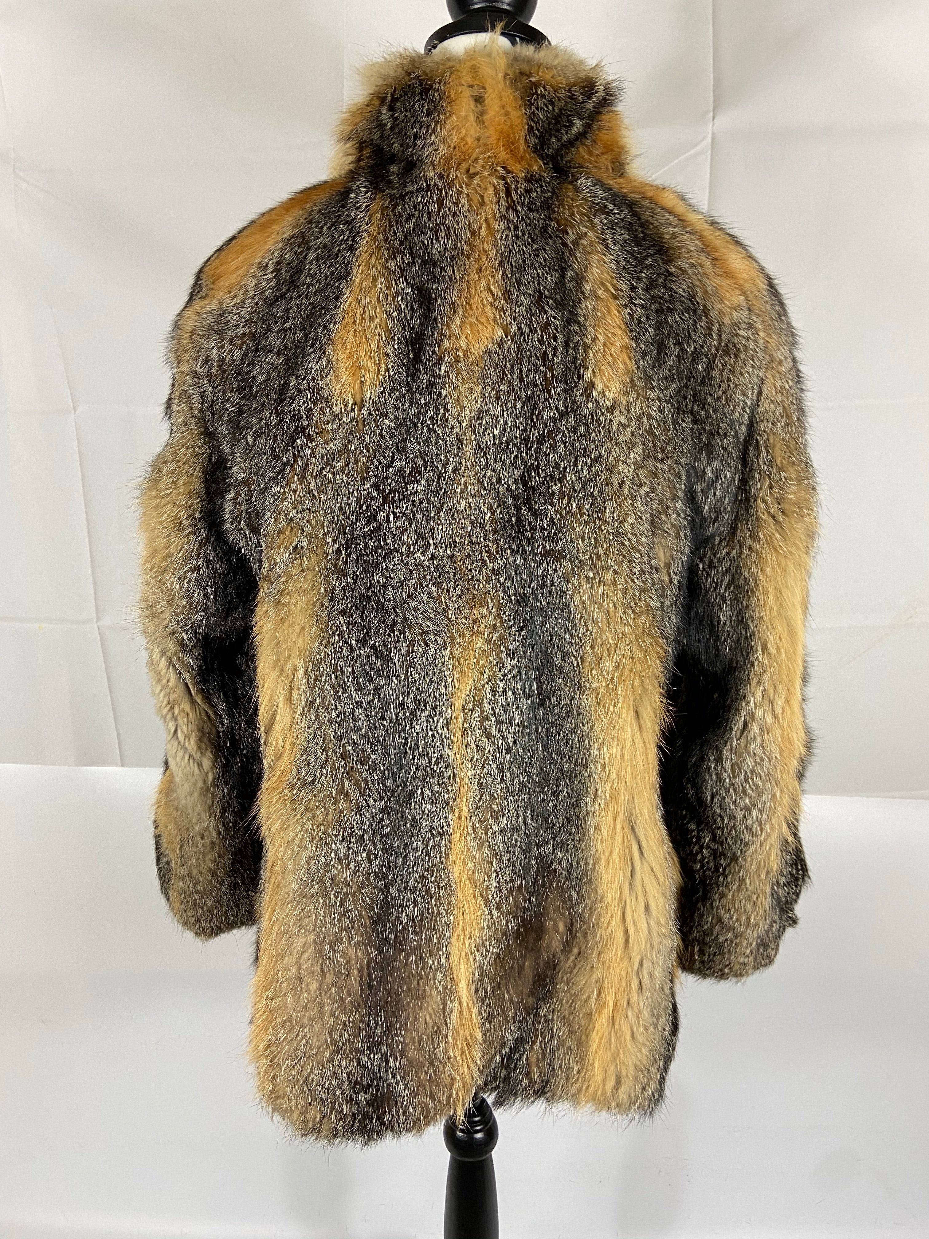 Vintage Women’s Stunning Natural Real Coyote Fur Coat - Size Women’s Medium
